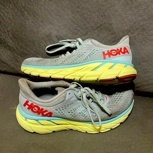 HOKA One One Clifton-7 size 5